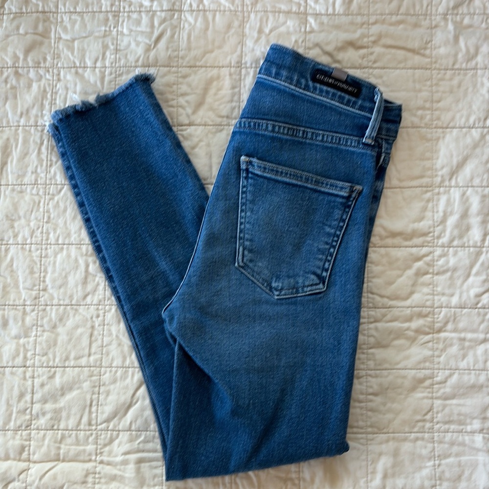 COH Rocket Crop Fray Skinny Jean